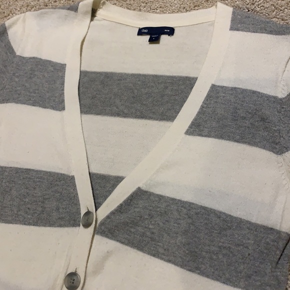 Gap Gray and Cream Striped Cardigan - Picture 2 of 4
